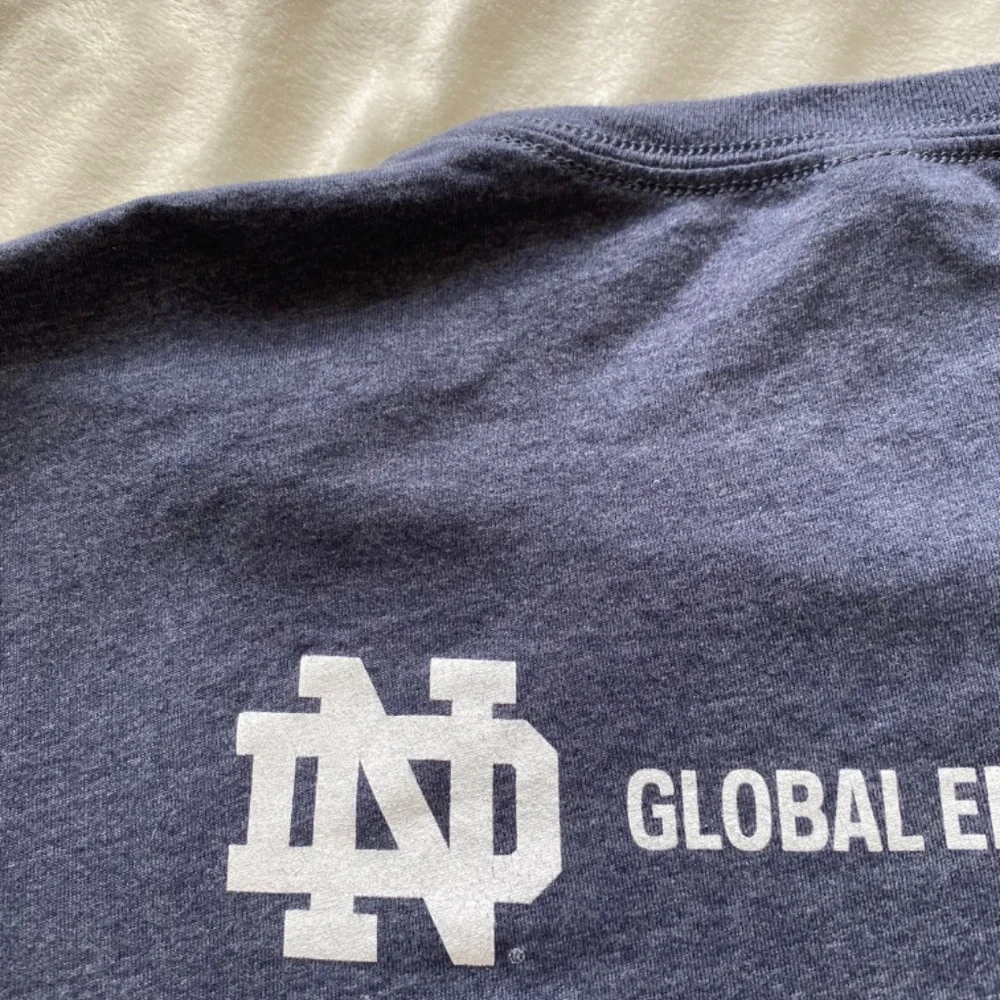 University of Notre Dame Dome shirt - Picture 13 of 13